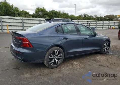 2024 Volvo S60 Core z USA, uszkodzony, nr VIN 7JRL12TK7RG296319